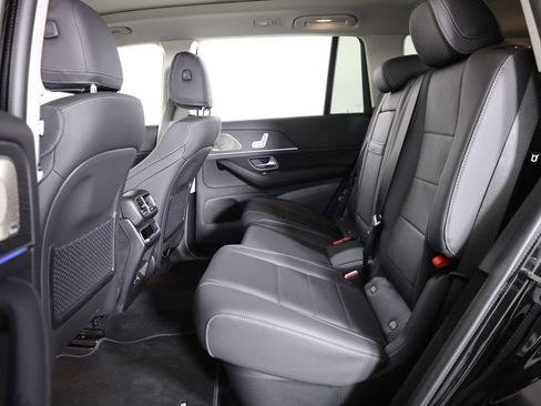 Used 2026 Mercedes-Benz GLS 450 4MATIC image 50