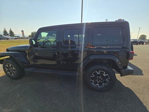 New 2025 Jeep Wrangler Sahara image 7