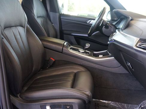 Used 2021 BMW X5 sDrive40i w/ M Sport Package RWD image 23
