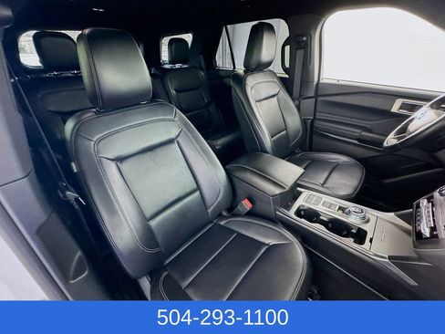 Used 2020 Ford Explorer XLT w/ Equipment Group 202A RWD image 29
