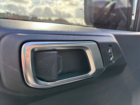 Used 2025 Ford Bronco Outer Banks image 24