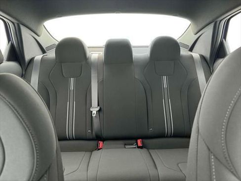 Used 2025 Hyundai Elantra Sport image 18