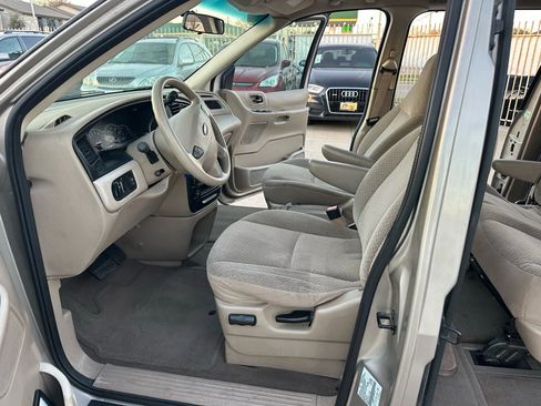 Used 2002 Ford Windstar LX image 5