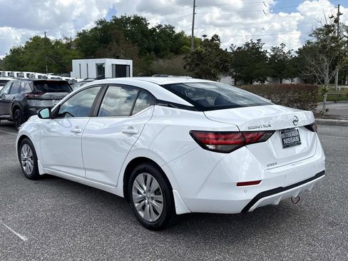Certified 2022 Nissan Sentra S image 6