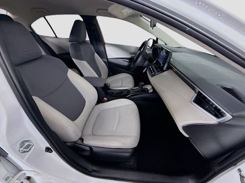 Used 2021 Toyota Corolla L FWD image 28
