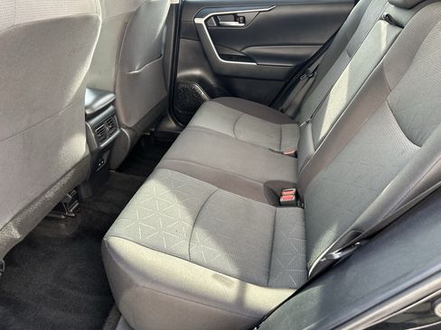 Certified 2024 Toyota RAV4 XLE AWD/4WD image 17