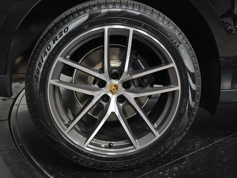 Certified 2026 Porsche Macan AWD/4WD image 29