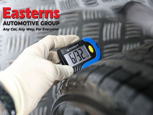 Used 2025 Toyota Corolla LE image 29