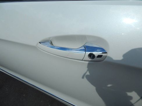 Used 2012 Mercedes-Benz E 350 Cabriolet image 11