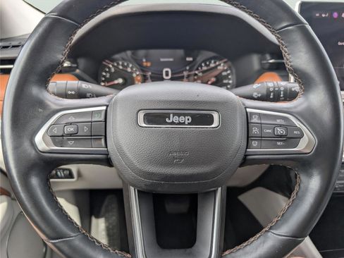 Used 2022 Jeep Compass Limited image 23