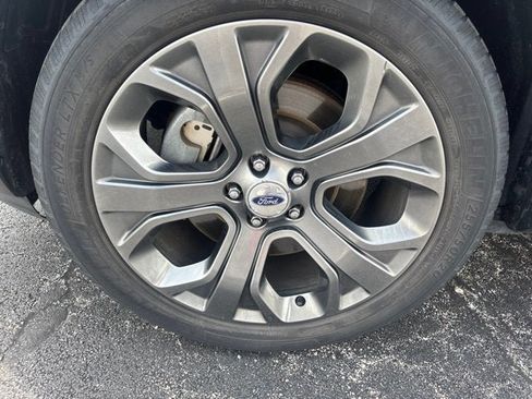 Used 2018 Ford Explorer Sport w/ Equipment Group 401A AWD/4WD image 7
