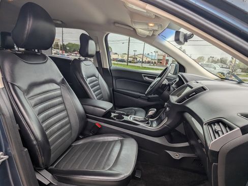 Used 2018 Ford Edge SEL w/ Equipment Group 201A AWD/4WD image 11