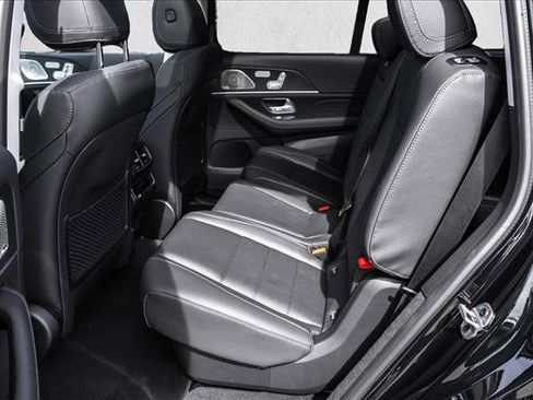 New 2026 Mercedes-Benz GLS 450 4MATIC image 23