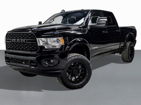 Used 2024 RAM 2500 Big Horn w/ Safety Group image 5