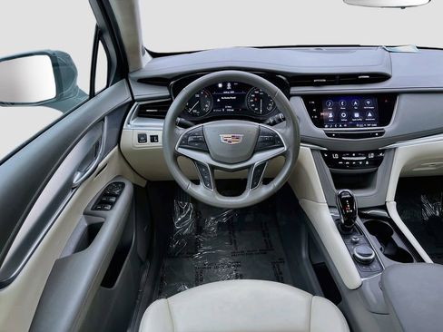 Used 2023 Cadillac XT5 Premium Luxury w/ Technology Package FWD image 24