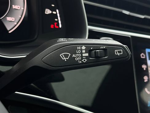 Used 2025 Audi Q7 2.0T Premium Plus w/ Premium Plus Package image 55