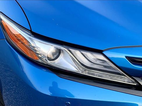 Used 2018 Toyota Camry XSE FWD image 26