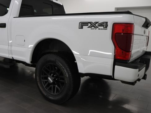 Used 2022 Ford F250 XLT w/ Black Appearance Package AWD/4WD image 30