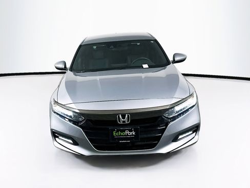 Used 2018 Honda Accord Sport image 2