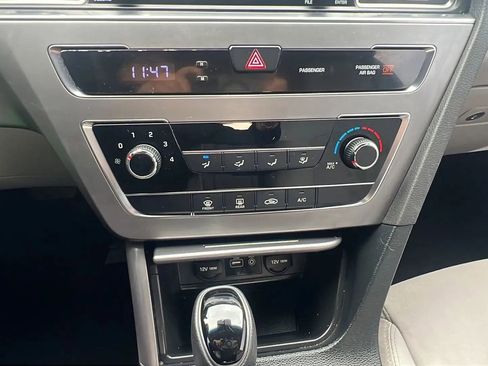 Used 2016 Hyundai Sonata SE image 18