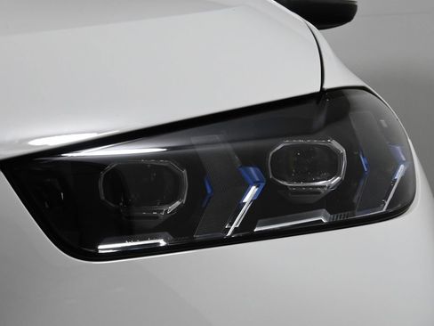 Used 2026 BMW X5 xDrive40i w/ Premium Package image 11