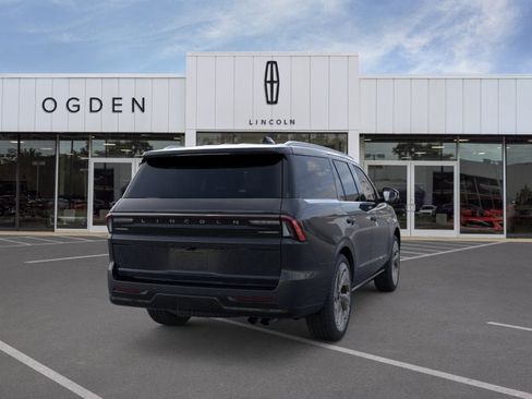 New 2026 Lincoln Navigator Black Label AWD/4WD image 8