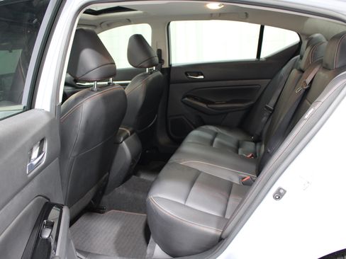Used 2023 Nissan Altima 2.5 SR w/ SR Premium Package FWD image 20