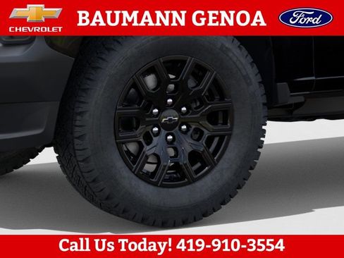 Used 2026 Chevrolet Colorado W/T w/ WT Custom Package AWD/4WD image 9