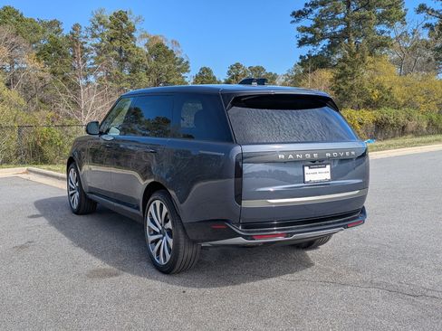 New 2026 Land Rover Range Rover Long Wheelbase SE image 7