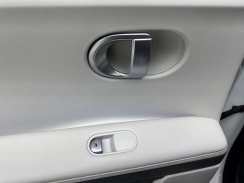 Used 2023 Hyundai Ioniq 5 Limited image 35