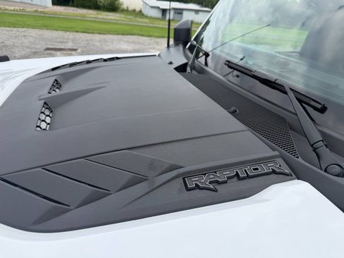 Used 2024 Ford Bronco Raptor w/ Interior Carbon Fiber Pack 6 AWD/4WD image 6