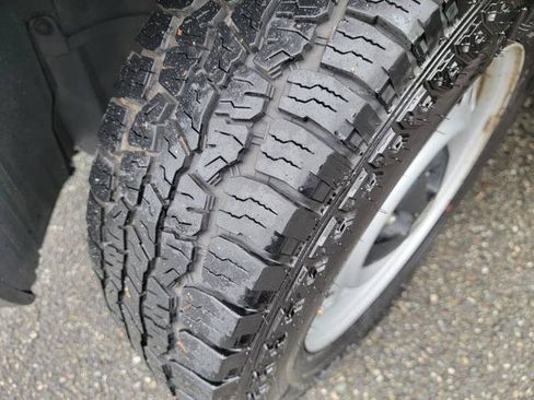 Used 2004 Honda Element LX image 24