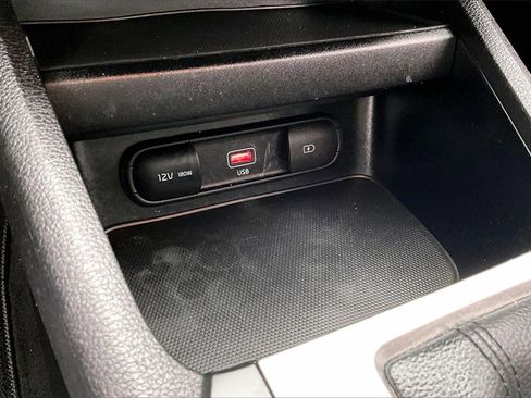 Used 2024 Kia Forte LXS w/ LXS Technology Package image 32