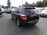 Used 2013 Toyota Highlander Limited image 2