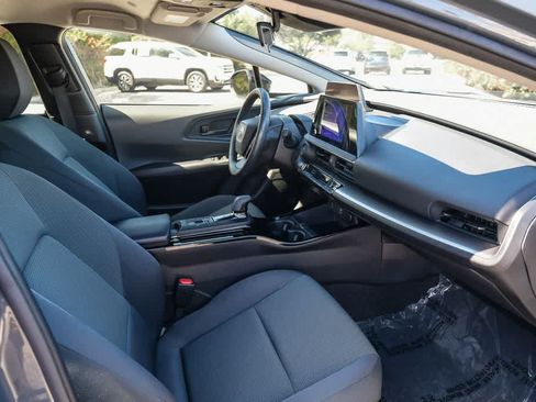 Used 2023 Toyota Prius LE FWD image 15