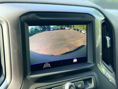 Used 2020 Chevrolet Silverado 1500 Custom w/ Custom Value Package AWD/4WD image 14