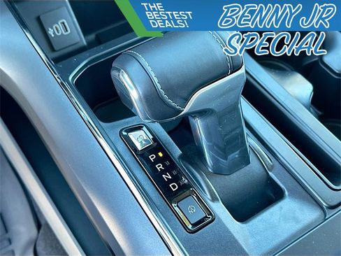 Used 2025 Ford F150 Lightning Flash image 17