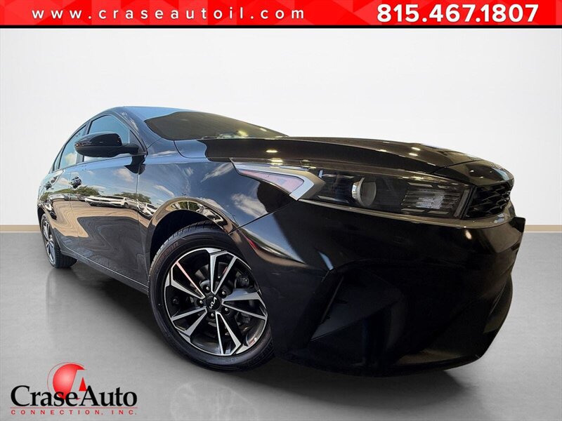 Used 2023 Kia Forte LXS FWD image 1
