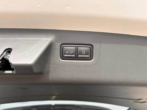 New 2026 Hyundai Santa Fe SE image 38