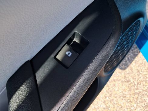 Used 2017 Toyota Prius Prime Plus FWD image 12