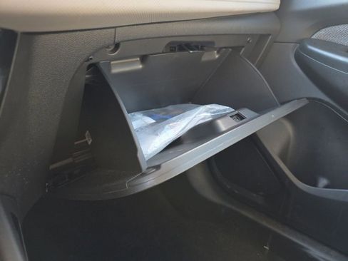 Used 2024 Chevrolet TrailBlazer LT image 28