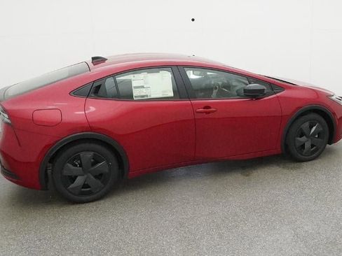 New 2026 Toyota Prius SE image 10