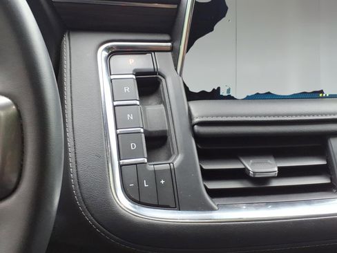 Used 2024 Chevrolet Tahoe LT w/ LT Signature Plus Package AWD/4WD image 18