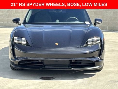 Used 2023 Porsche Taycan image 3