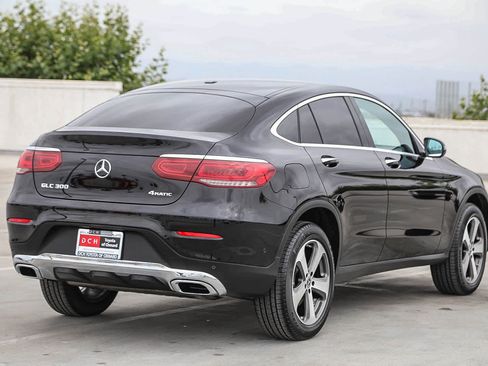 Used 2022 Mercedes-Benz GLC 300 4MATIC Coupe image 5