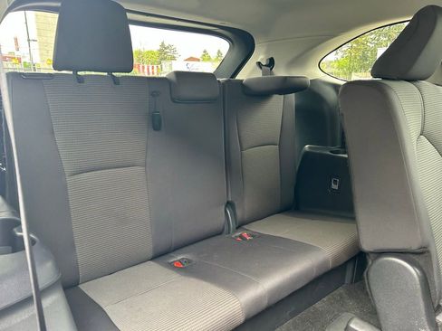 Certified 2025 Toyota Highlander LE FWD image 16