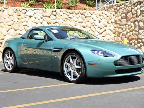 Used 2008 Aston Martin V8 Vantage Roadster image 11