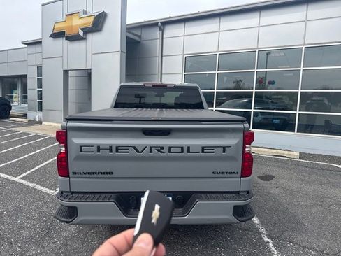 Used 2024 Chevrolet Silverado 1500 Custom w/ Turbomax Blackout Package AWD/4WD image 9