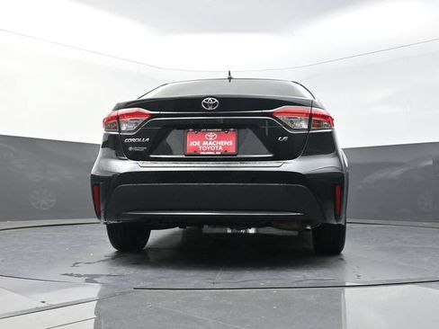Certified 2021 Toyota Corolla LE FWD image 36