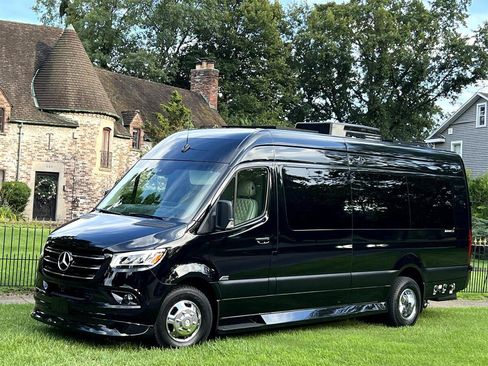 Used 2022 Mercedes-Benz Sprinter 3500 image 29